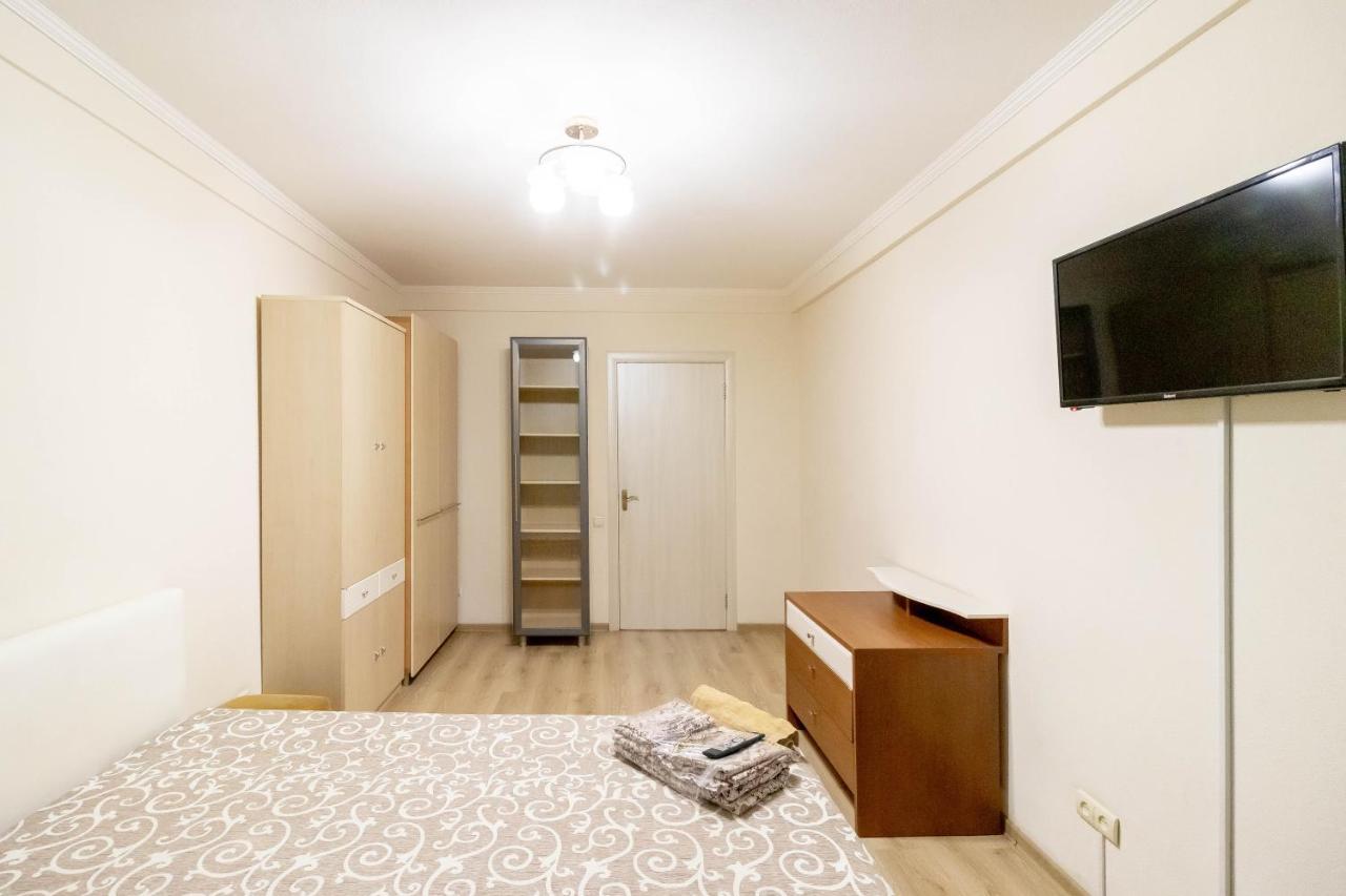 Kvartirkoff Na Arhipenko 8 Киев Экстерьер фото